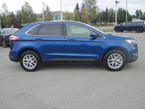Used 2024 Ford Edge SEL image 3