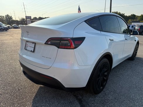 Used 2020 Tesla Model Y Long Range image 3