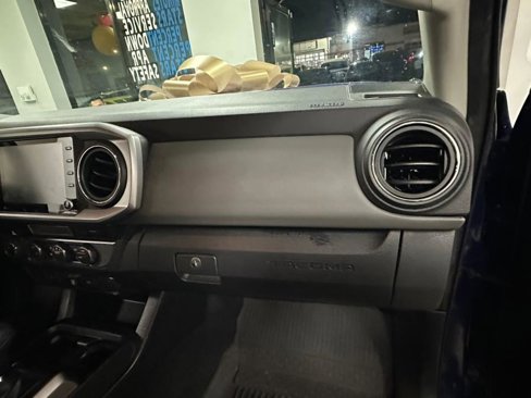 Used 2022 Toyota Tacoma SR5 image 34