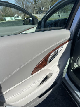 Used 2011 Buick LaCrosse CXL image 24