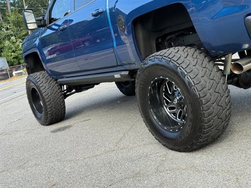 Used 2018 Chevrolet Silverado 1500 LT w/ All Star Edition image 22