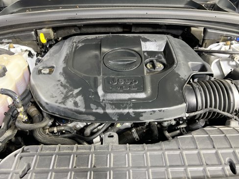 Used 2022 Jeep Grand Cherokee Overland w/ Luxury Tech Group IV image 30