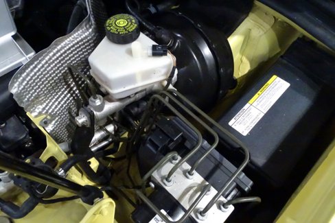 Used 2007 Chrysler Crossfire Limited image 26
