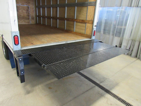 Used 2024 Ford E-350 and Econoline 350 Super Duty w/ Power Windows & Locks Group image 17