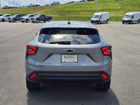 Used 2024 Chevrolet Trax RS image 4