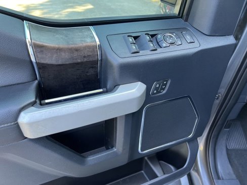 Used 2022 Ford F250 Lariat w/ Lariat Ultimate Package image 11