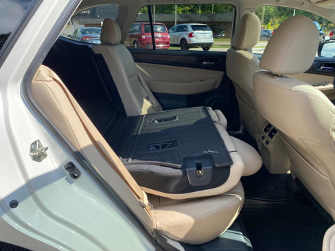 Used 2017 Subaru Outback 3.6R Limited image 45