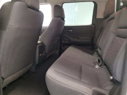 Used 2024 Nissan Frontier SV w/ Hardbody Edition image 5