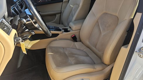 Used 2018 Porsche Macan image 16