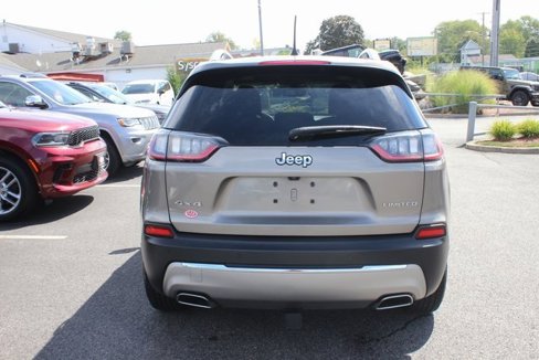 Used 2021 Jeep Cherokee Limited image 26