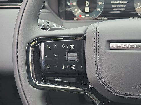 New 2026 Land Rover Range Rover Velar Dynamic SE image 17