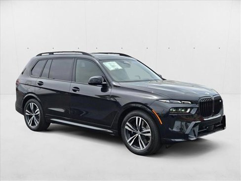 New 2026 BMW X7 M60i w/ Executive Package image 7