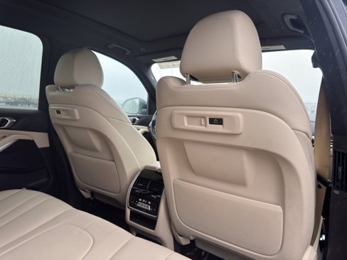 Used 2020 BMW X5 xDrive40i w/ Premium Package image 16