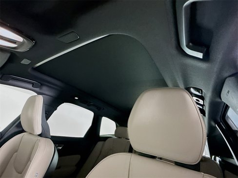New 2026 Volvo XC60 B5 Plus w/ Protection Package Premier image 22