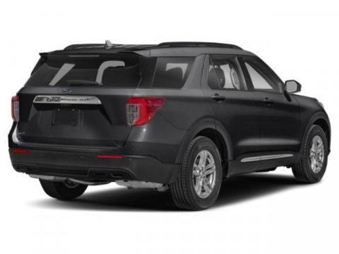 Used 2024 Ford Explorer XLT w/ Equipment Group 202A image 2