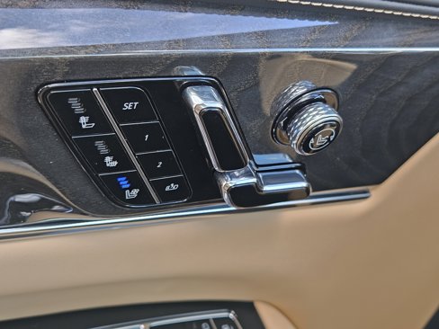 New 2026 Cadillac Escalade IQL Sport 2 w/ LPO, ONYX Package image 22