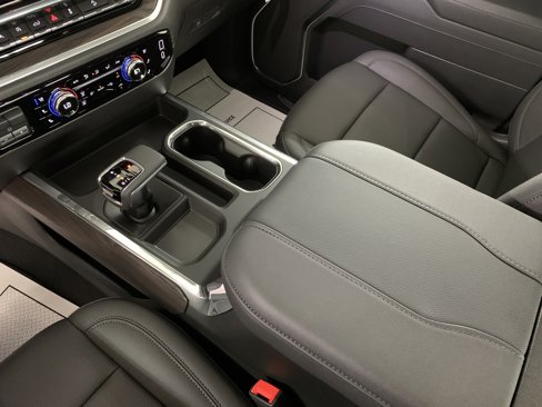 New 2026 GMC Sierra 1500 SLT w/ SLT Convenience Package image 32