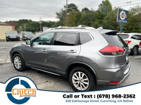 Used 2017 Nissan Rogue SV image 9