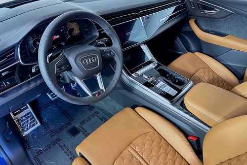 New 2025 Audi RS Q8 performance image 9