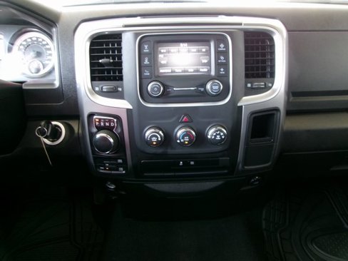 Used 2024 RAM 1500 Classic SLT image 15