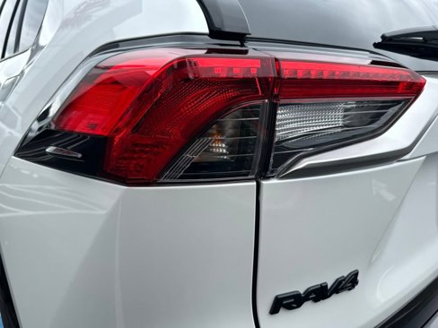 Certified 2025 Toyota RAV4 XSE image 10