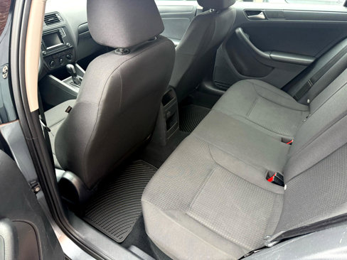 Used 2016 Volkswagen Jetta S image 7