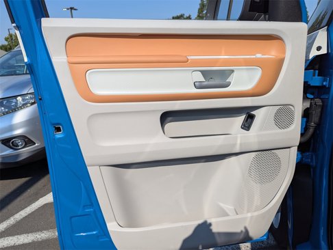 New 2025 Volkswagen ID. Buzz 1st Edition image 10