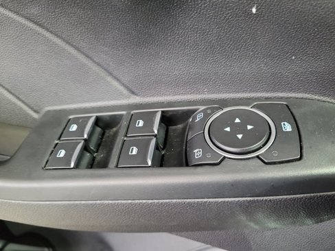 Used 2022 Ford Escape SE image 47