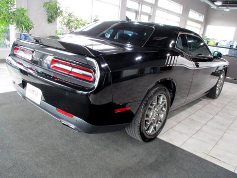 Used 2017 Dodge Challenger GT w/ Driver Convenience Group image 6