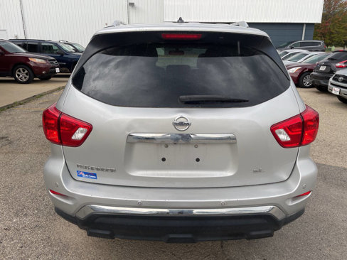 Used 2017 Nissan Pathfinder SL image 6