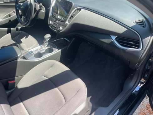 Used 2021 Chevrolet Malibu RS image 14