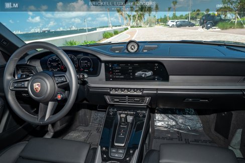 Used 2025 Porsche 911 Carrera image 8