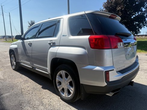 Used 2017 GMC Terrain SLE image 5