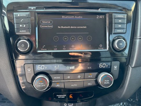 Used 2019 Nissan Rogue SV image 26