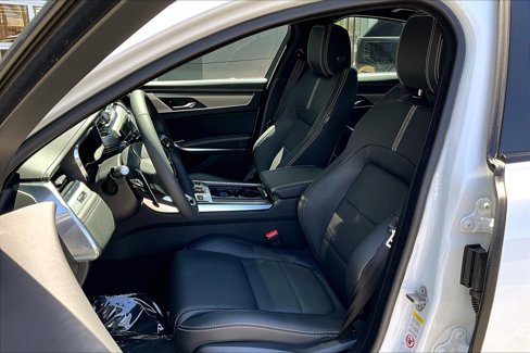 New 2024 Jaguar XF R-Dynamic SE image 9