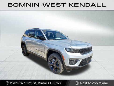 Used 2025 Jeep Grand Cherokee Limited w/ Black Appearance Package image 2