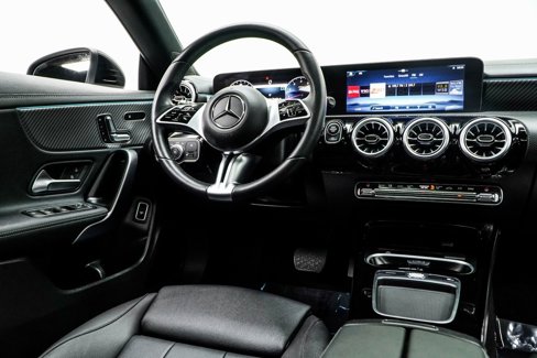 Used 2025 Mercedes-Benz CLA 250 w/ Exclusive Package image 19