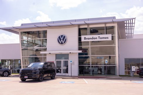 New 2025 Volkswagen Atlas Cross Sport SE image 8