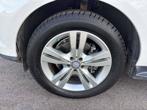 Used 2014 Mercedes-Benz ML 350 BlueTEC 4MATIC image 6