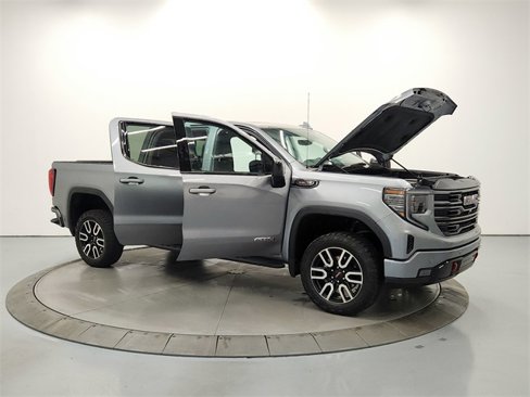 Used 2024 GMC Sierra 1500 AT4 w/ Technology Package image 10