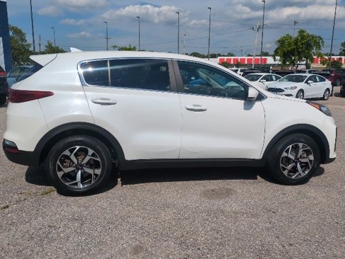Used 2022 Kia Sportage LX image 6