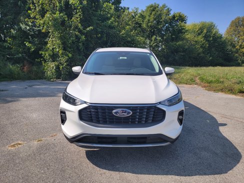 New 2025 Ford Escape SE image 2