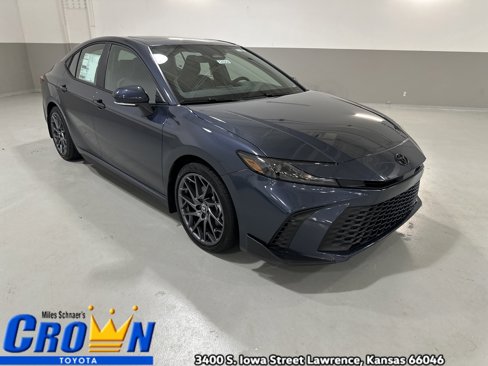 New 2026 Toyota Camry SE image 10