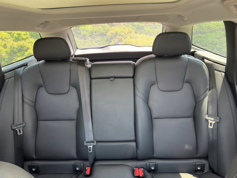 Certified 2025 Volvo V90 B6 Cross Country Plus image 26