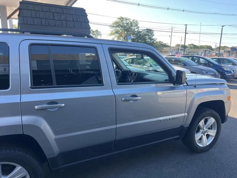 Used 2017 Jeep Patriot Latitude image 28