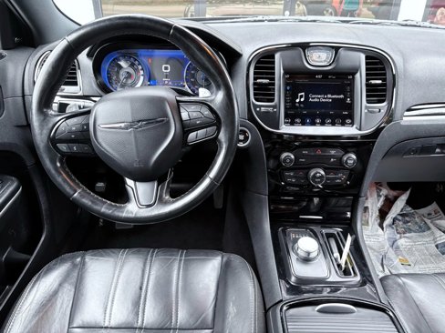 Used 2019 Chrysler 300 S image 24