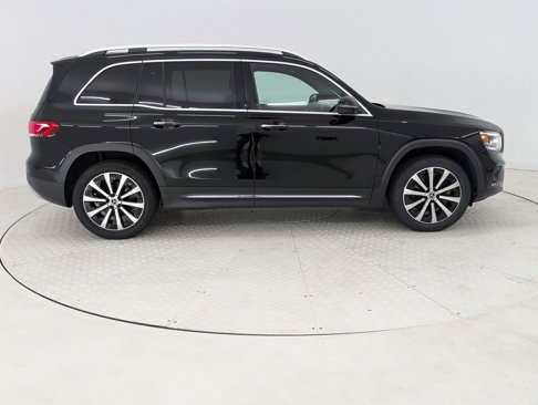 Used 2021 Mercedes-Benz GLB 250 4MATIC image 8