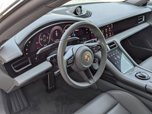 Certified 2025 Porsche Taycan 4S image 4