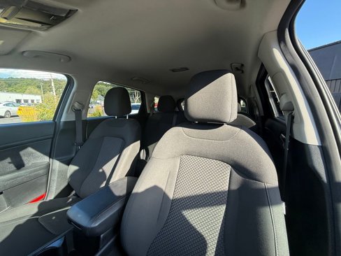 Used 2024 Kia Sportage LX image 26