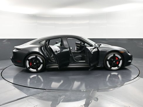 New 2025 Porsche Taycan 4S image 39